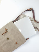 TERRA ORGANICA - Grand Sac Messager - fait de jute bio et cuir recyclé - Frêne - Accessoires | Samara & Co