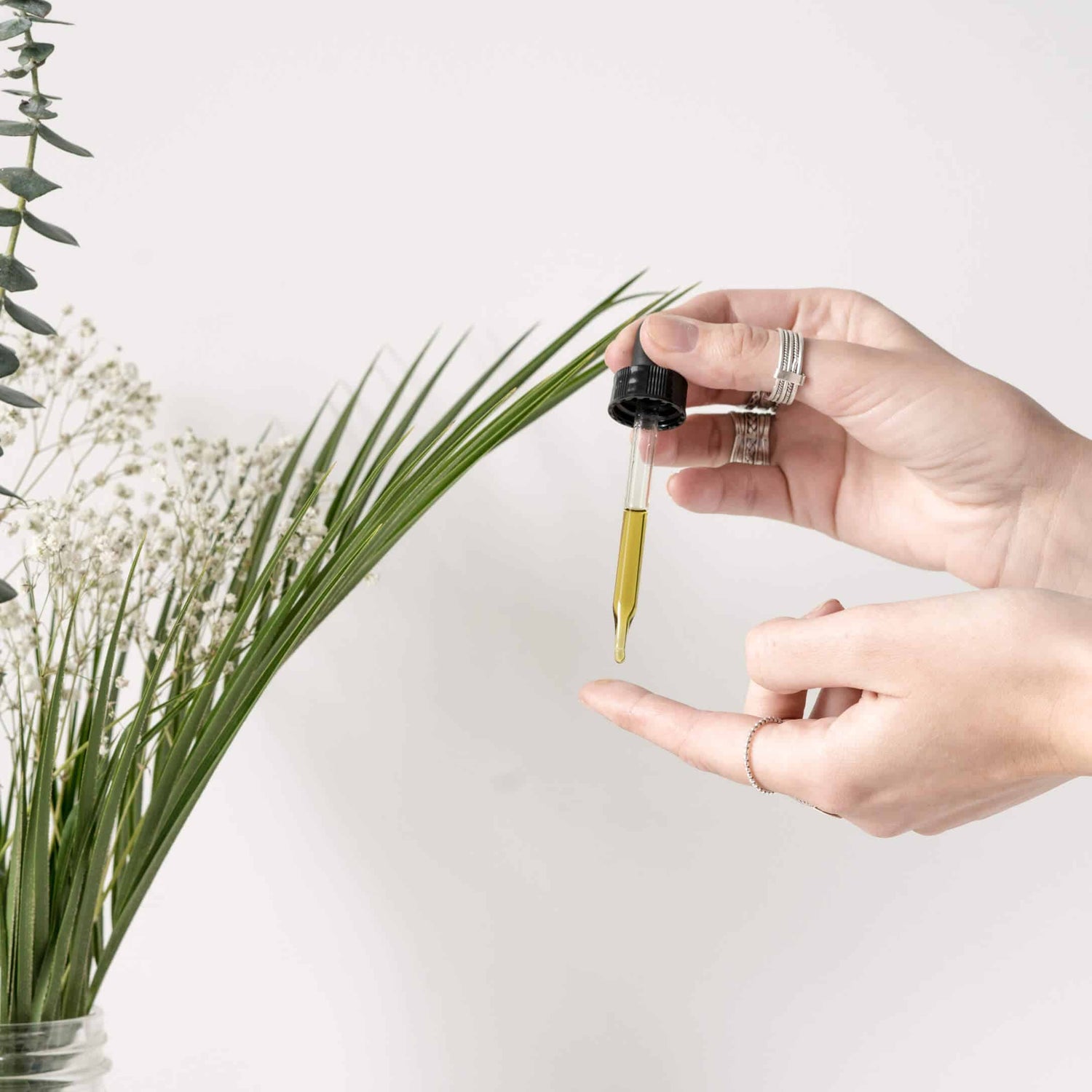 CHANV - Radiance Serum - Hemp Oil Based - 100% Natural