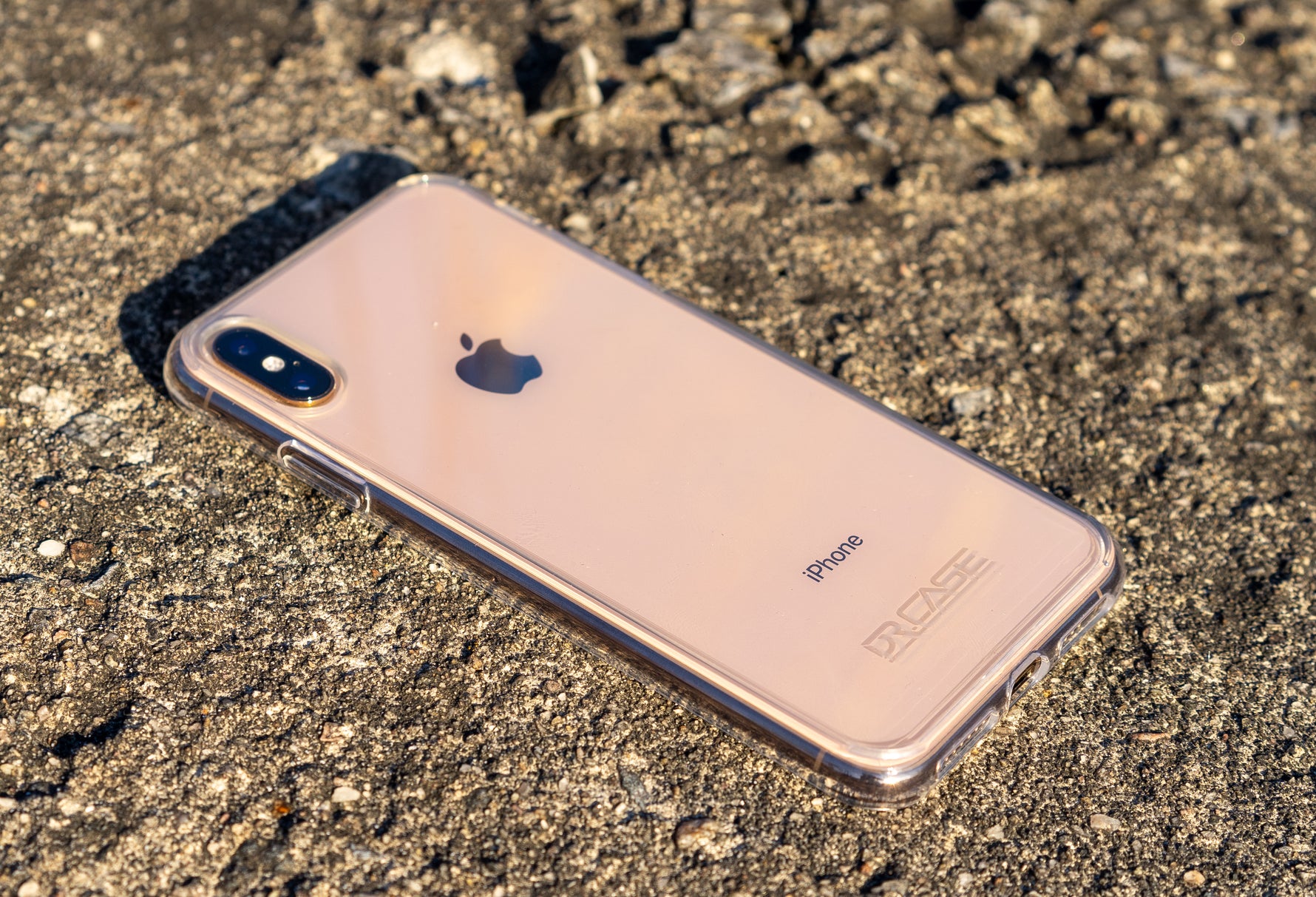 DR. CASE - Étui iPhone 11 Pro Biodégradable et Antimicrobien - Accessoires | Samara & Co