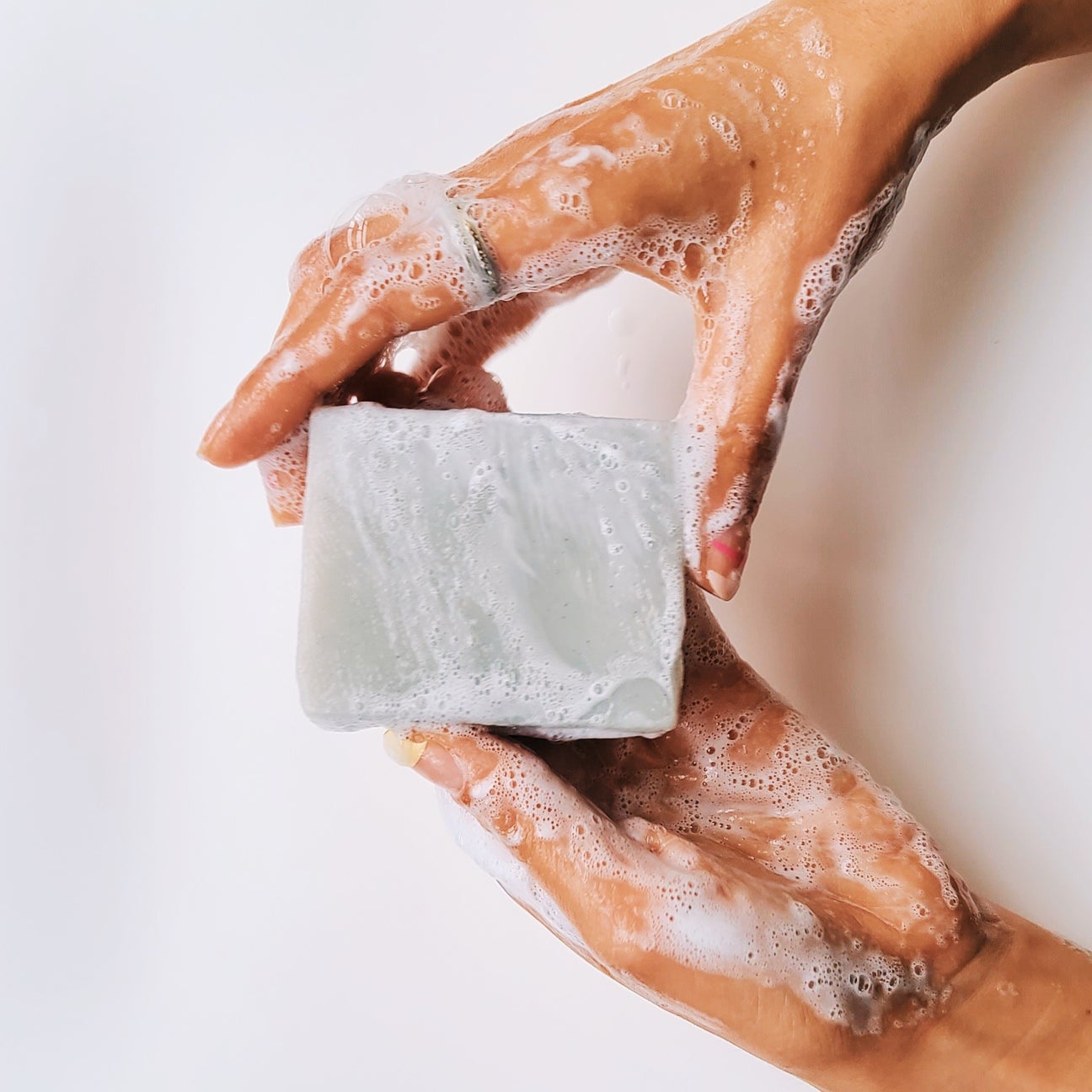 BKIND - Package-free body soap - Vegan • Indigo