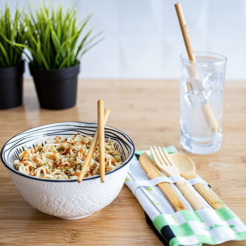 OLA BAMBOO - Kit Zéro Déchet avec baguettes - Ustensiles en bambou réutilisables - Accessoires Maison | Samara & Co