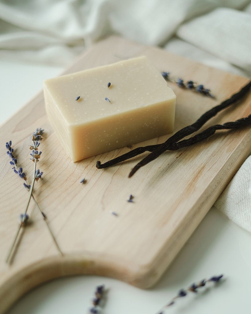 BLEU LAVANDE - Savon artisanal naturel Lavande-Vanille - Soins corps | Samara & Co